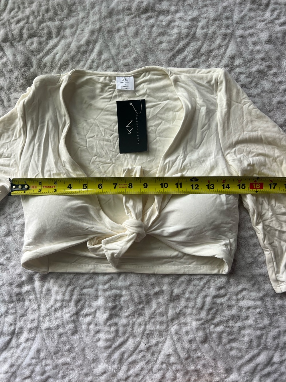 NWT Klassy Network Collection Women’s White Tie-Front Cropped Top | Size S - Picture 6 of 8